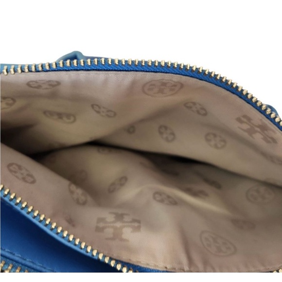 Tory Burch Robinson Saffiano Leather Convertible Crossbody Bag - Picture 10 of 13